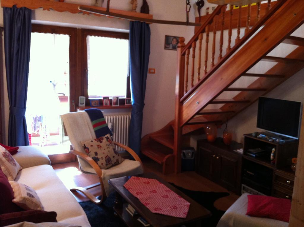 Appartamento Ivo Campitello di Fassa Zimmer foto